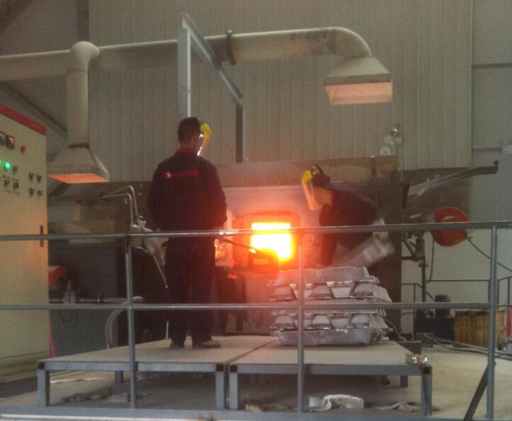 ���X�t����մ�X��ע�ϵ��аl(f��)����(y��ng)��