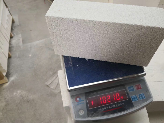 輕質(zhì)隔熱磚