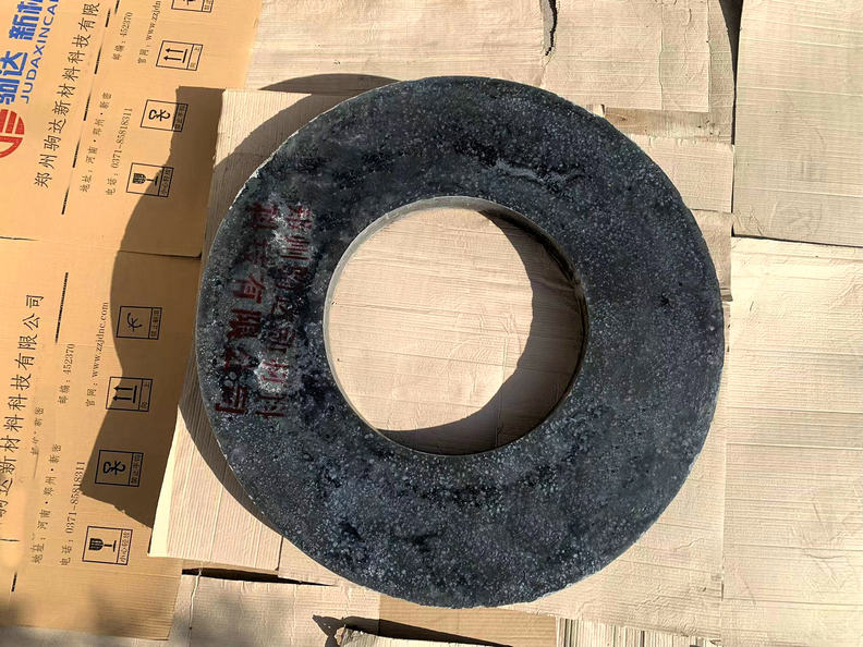 澆注料預(yù)制塊